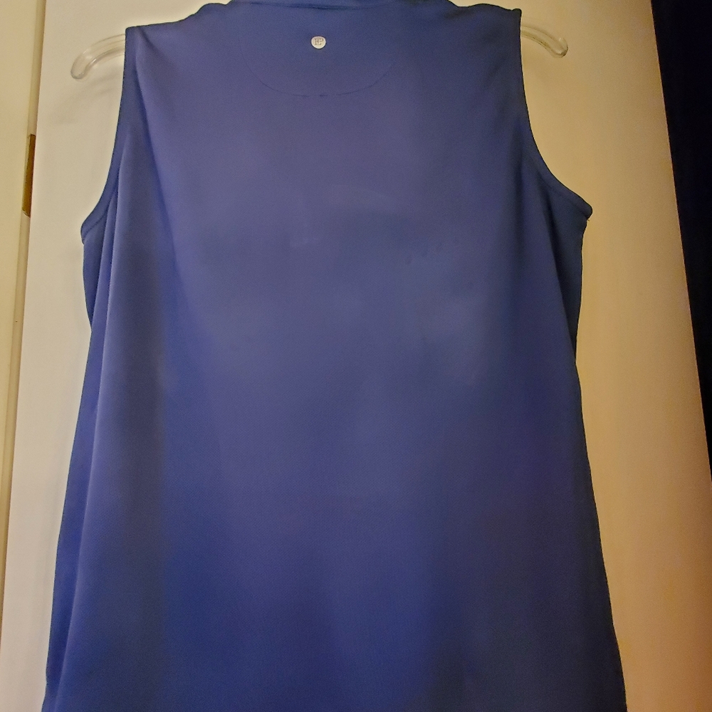 Top - Picture 2 of 4